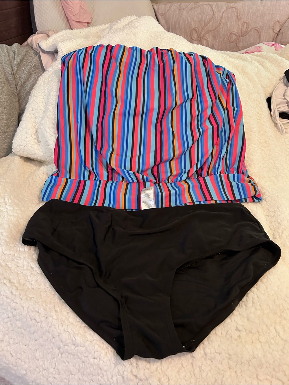 Source Unknown Multicolor Striped Bandeau Tankini with Black Bottoms